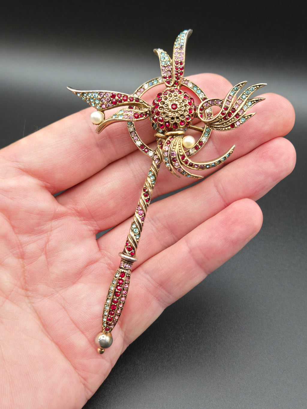 top view of Les Bernard spinning brooch showing pinwheel design